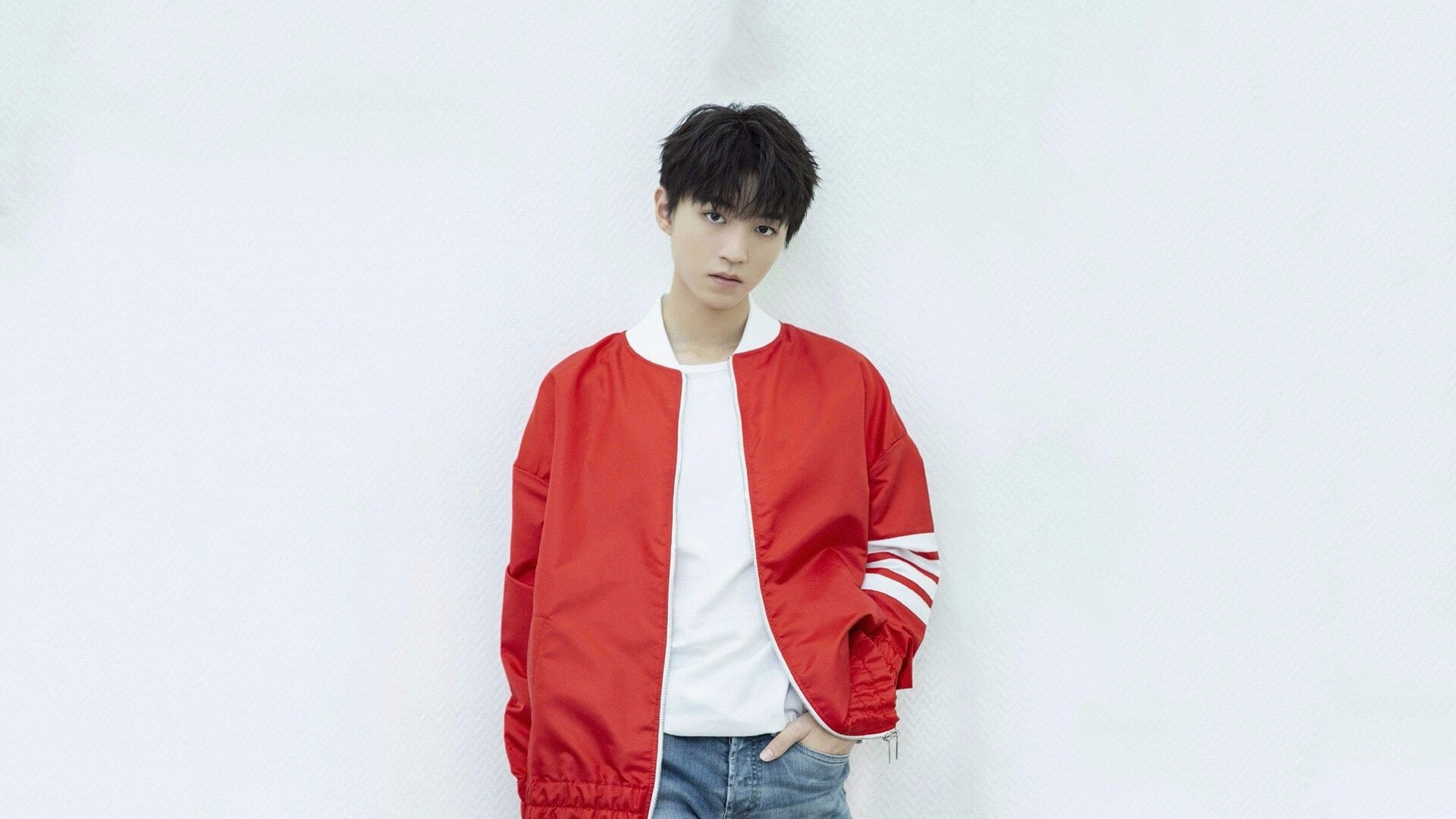 2025世俱杯赛程表-逆境拼搏的“胜利者”：从零开始的伟大旅程，逆境激发拼搏的力量事例