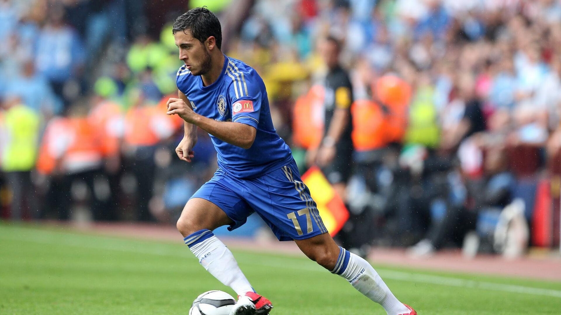 皇家马德里主场2-0战胜拉斯帕尔马斯,收获三分,皇家马德里俱乐部主场