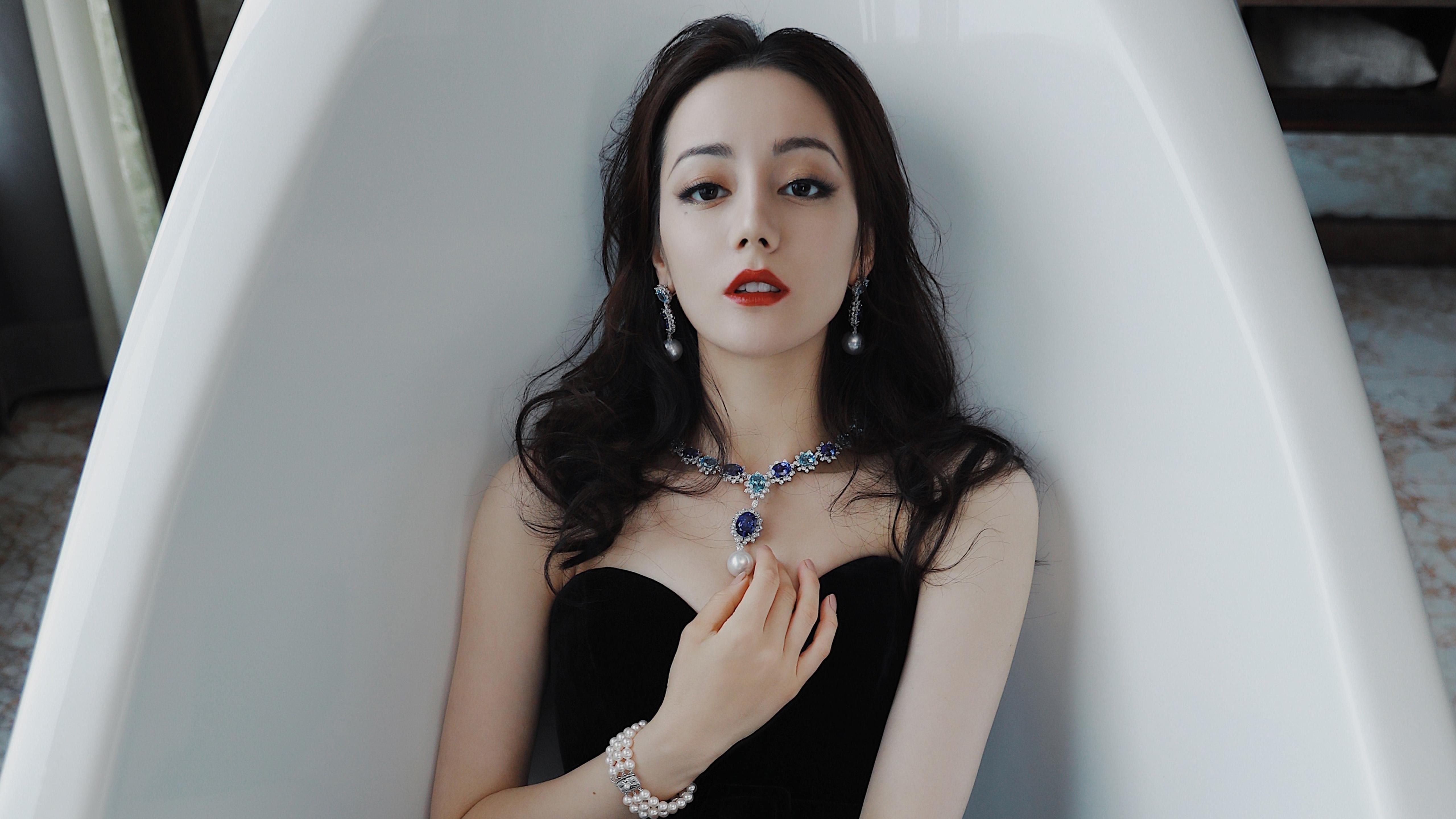 恩多比·恩乔展现冷静与精准,成南非队进攻中的关键球员,多恩比纳